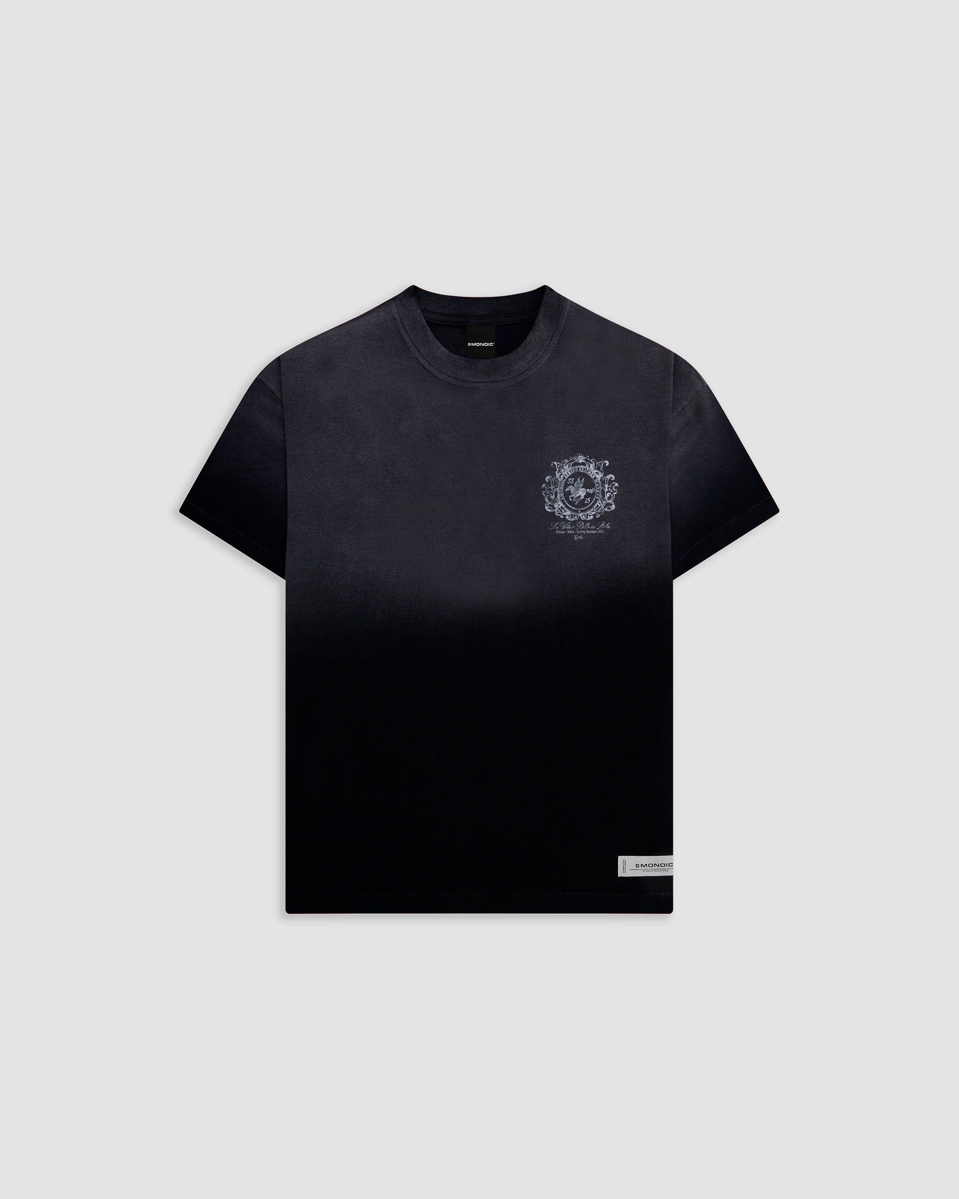 Camiseta Oversized Cavallo negro desgastado con estampados en corrosión en espalda y pecho | MONOIC