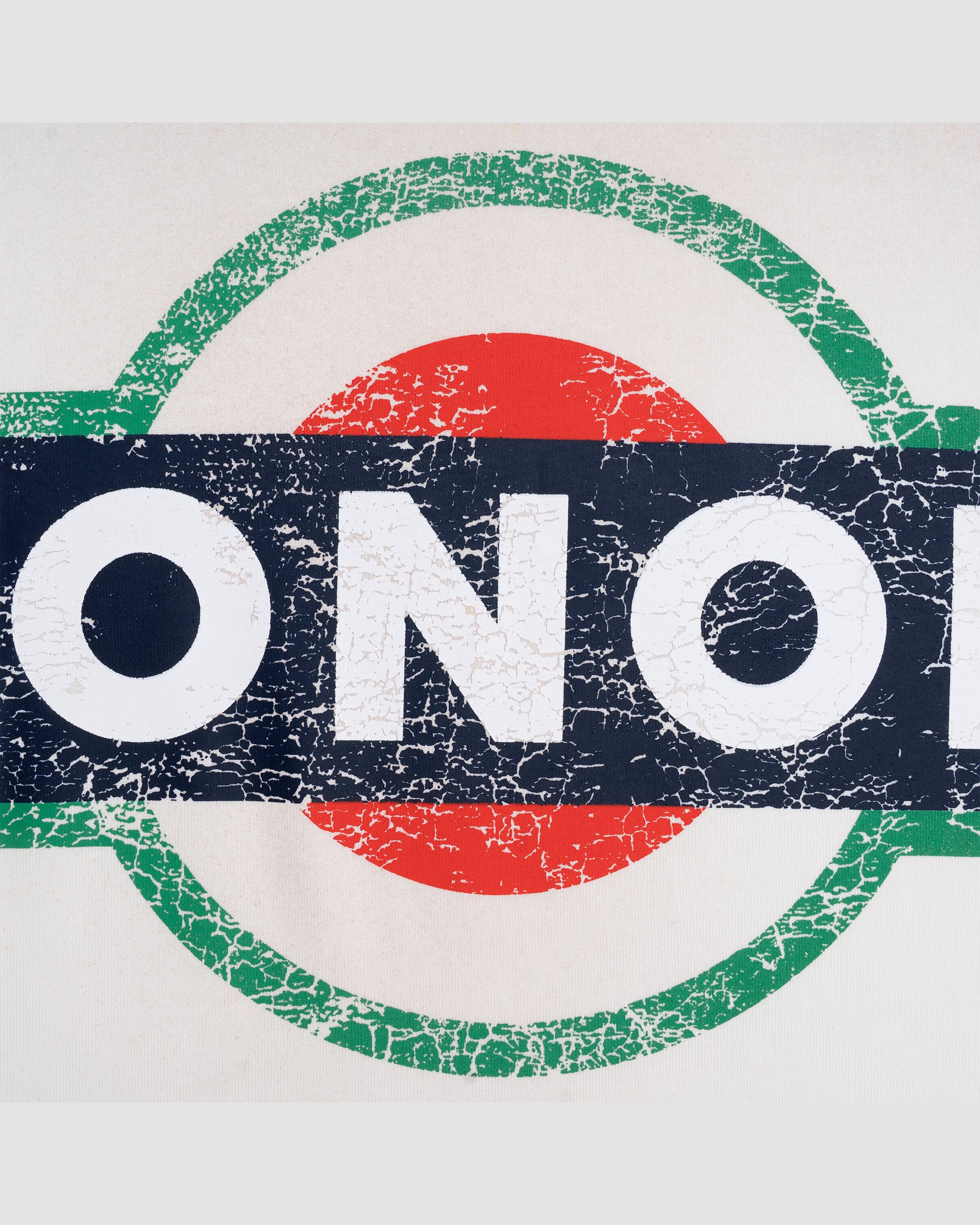 Camiseta Boxy Fit Martini - blanco hueso con estampados desgastados y manchas en aerosol |  MONOIC