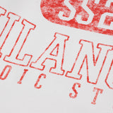 Camiseta Tutto Bene Ringer Fit blanco hueso con cuello y mangas rojas y estampado milano desgastado | MONOIC