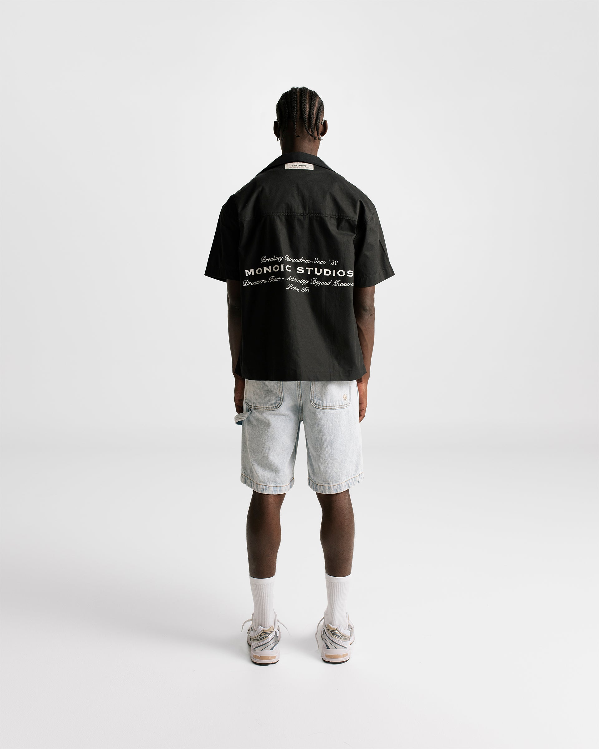 Overshirt Monoic Studios Negro Oscuro | Camisetas Parisian Dreams | Monoic Studios