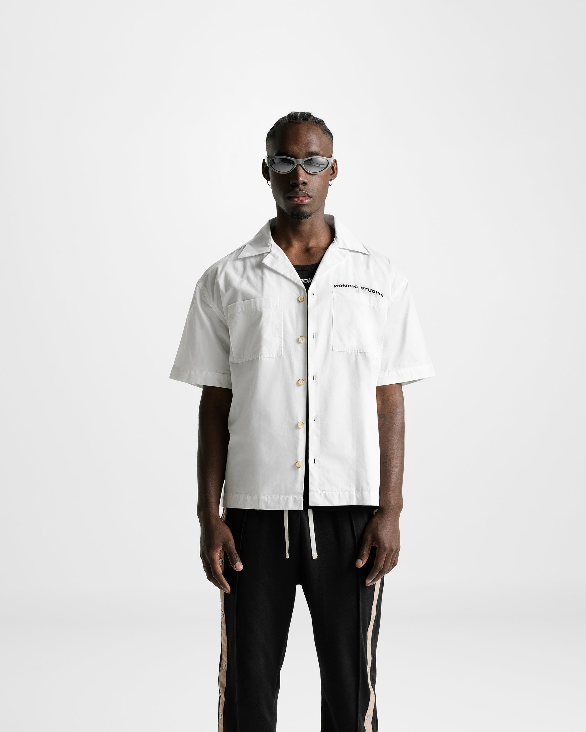 Overshirt Monoic Studios Blanco Hueso | Camisetas Parisian Dreams | Monoic Studios
