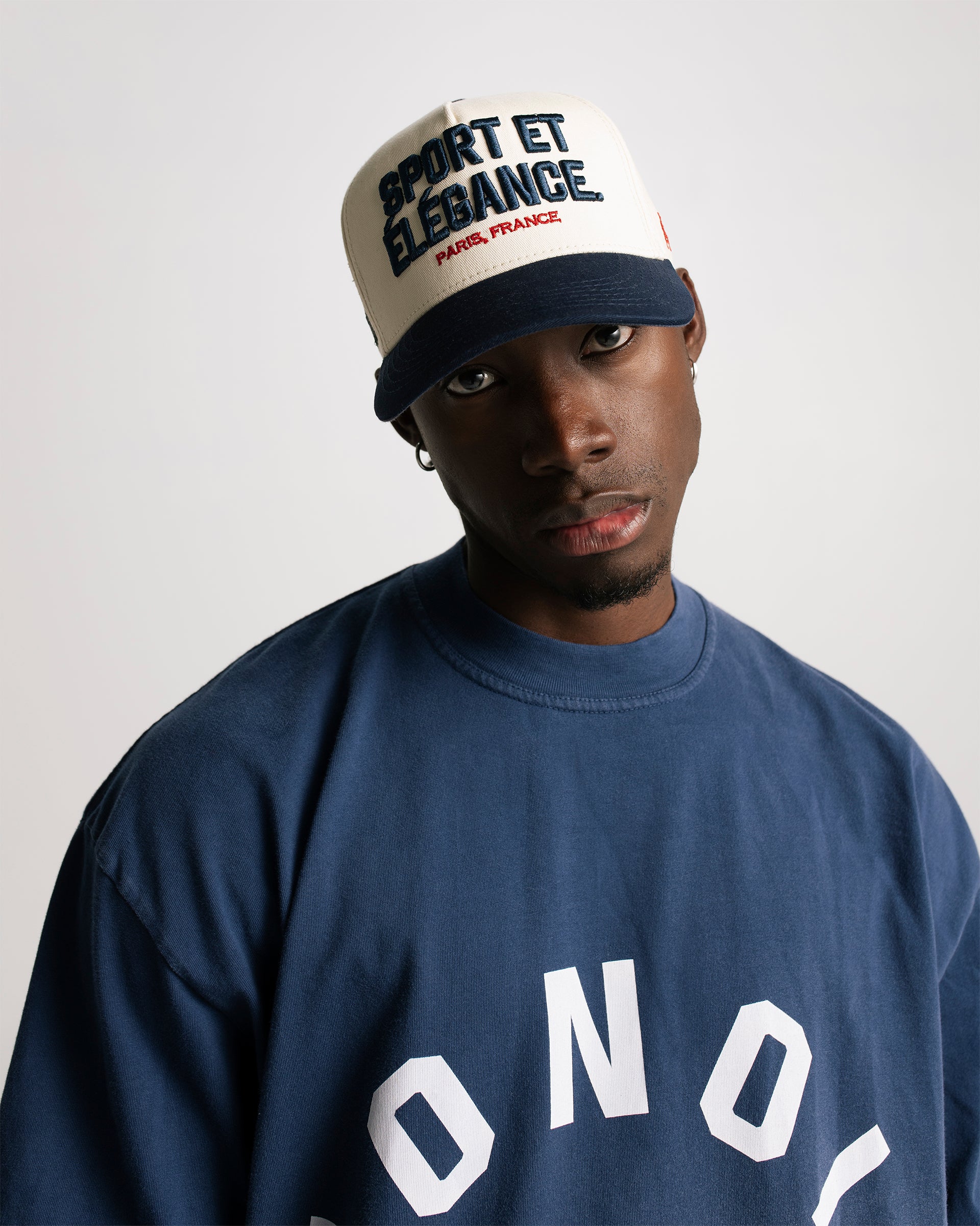 Gorra Baseball Crema y Azul Navy | Gorras Parisian Dreams | Monoic Studios