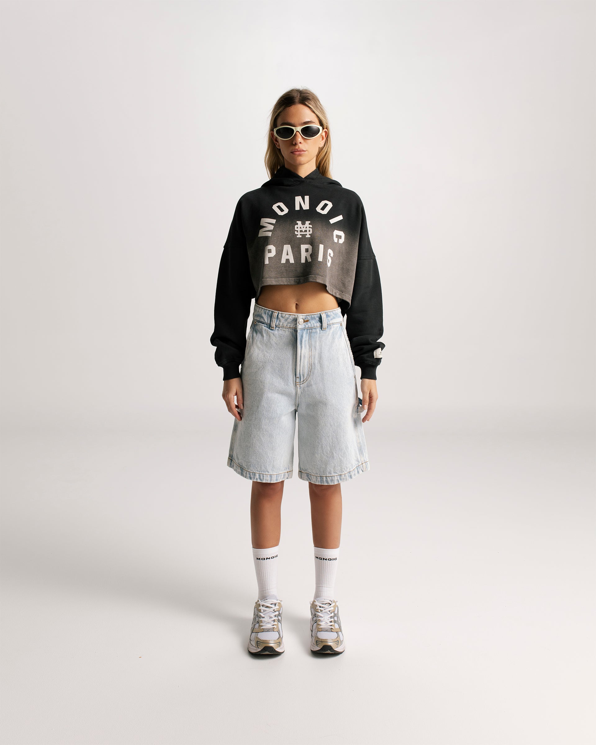 Cropped Hoodie Monoic Paris Negro Degradé | Hoodies Parisian Dreams | Monoic Studios