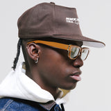 Gorra Latin Design Collective – Café