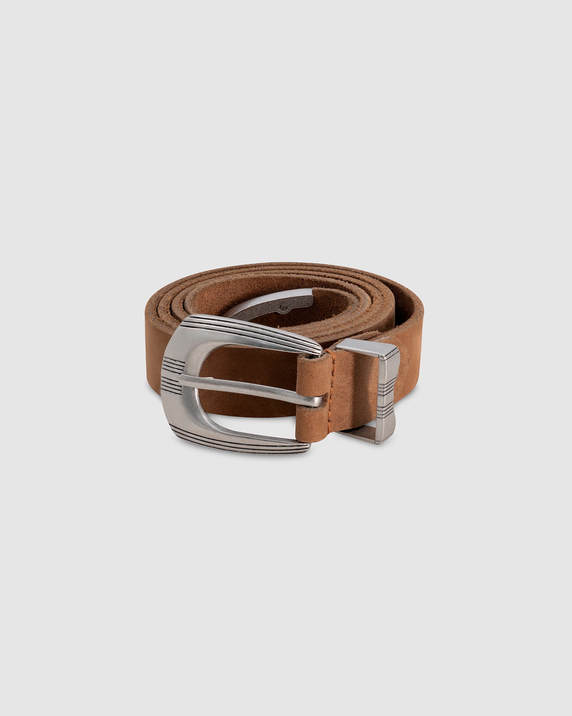 Cinturón Western cuero café miel con hebilla metálica vintage | Accesorios MONOIC Studios