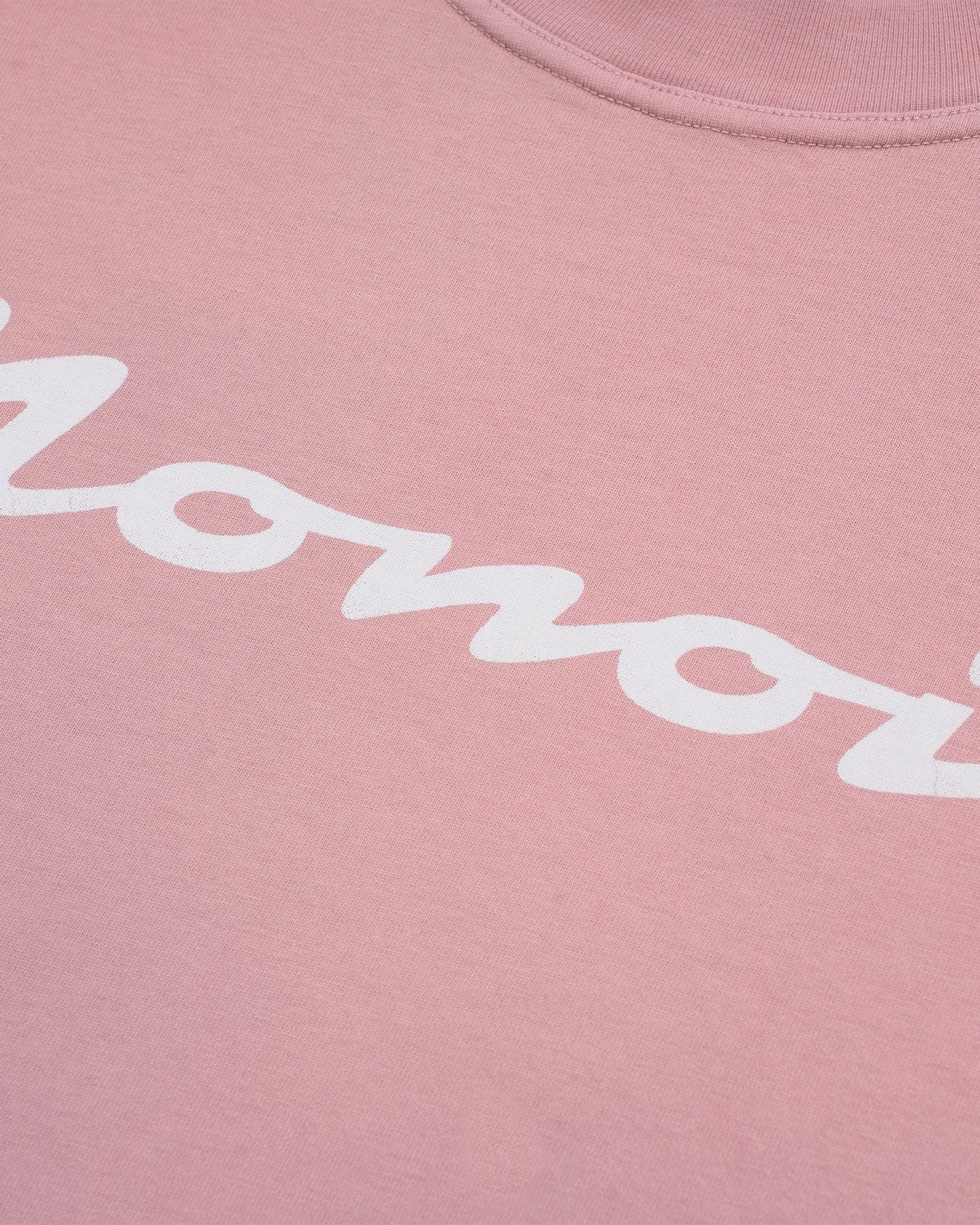 Camiseta Boxy Fit Riva rosado malva con estrella en la espalda y “Monoic” en el pecho en corrosión | MONOIC 
