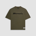 Camiseta Boxy Fit Riva verde oliva con estrella en la espalda y logo frontal en corrosión | MONOIC