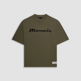 Camiseta Boxy Fit Riva verde oliva con estrella en la espalda y logo frontal en corrosión | MONOIC
