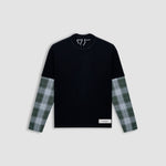 Camiseta negra oversized con doble manga en cuadros verdes y blancos con un bordado trasero en la parte superior | Camisetas MONOIC 